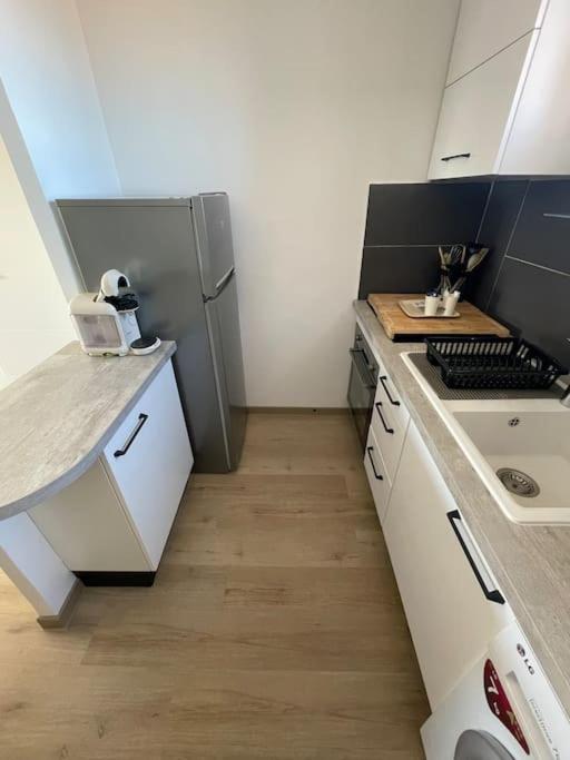 Apt Neuf A 1 Min De La Mer A Sausset Bagian luar foto